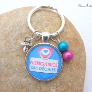 porte clé puericultrice